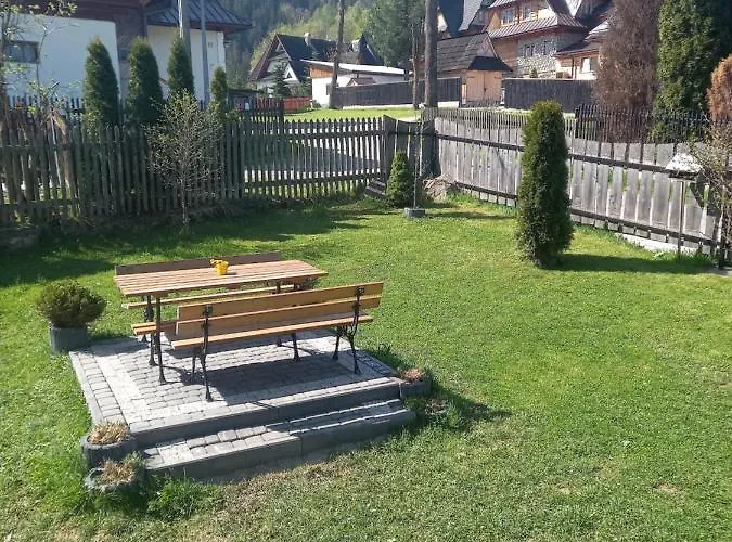 Szarotka アパート *